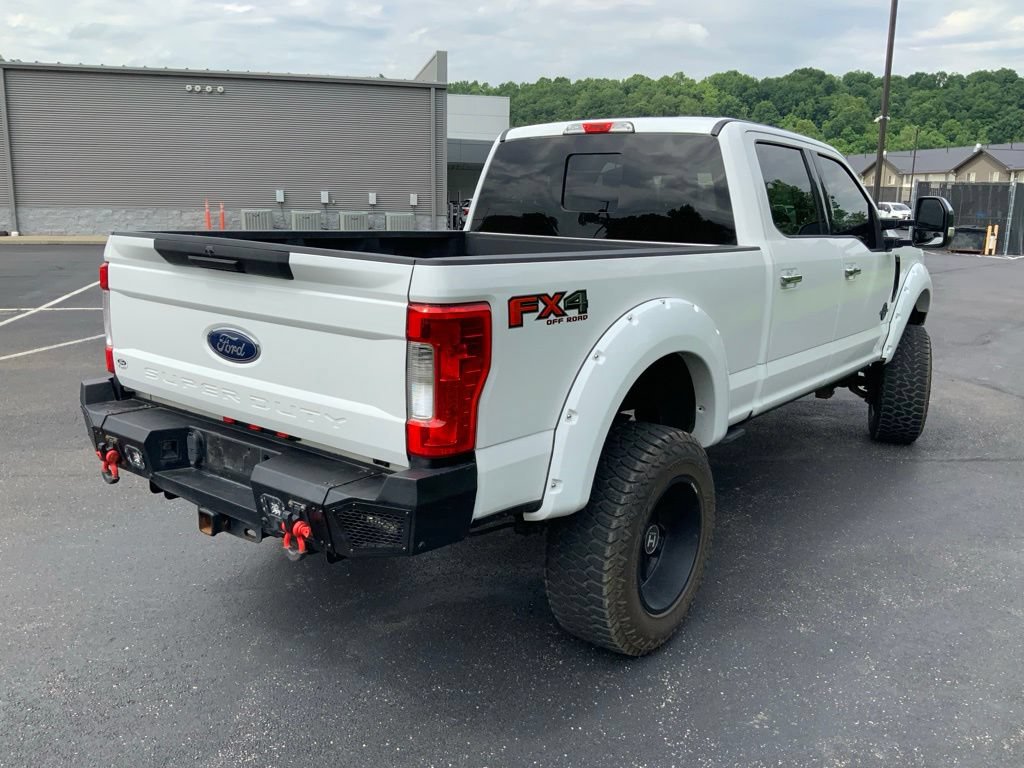 Used 2017 Ford F250 XLT w/ XLT Premium Package AWD/4WD image 14