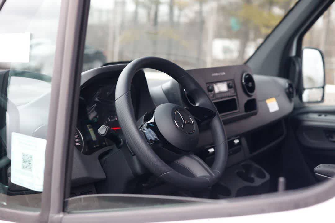 New 2025 Mercedes-Benz Sprinter 2500 image 11