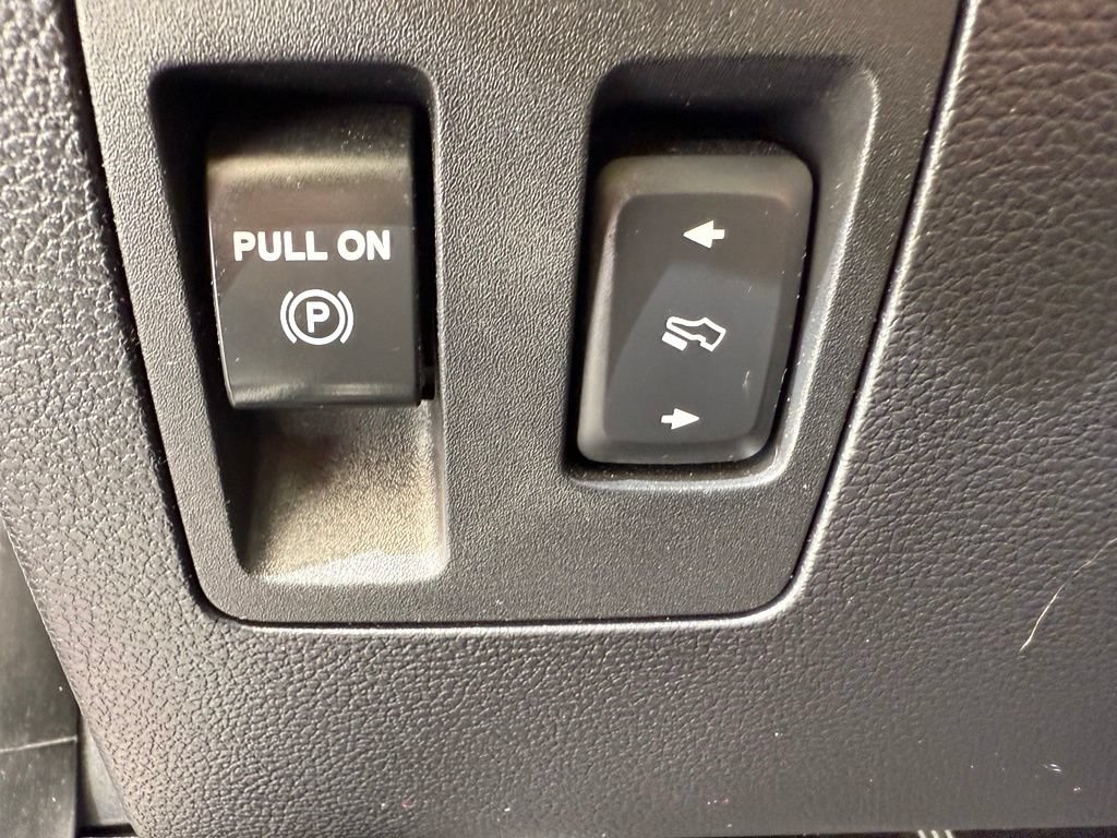 Used 2019 Ford Expedition Platinum RWD image 34