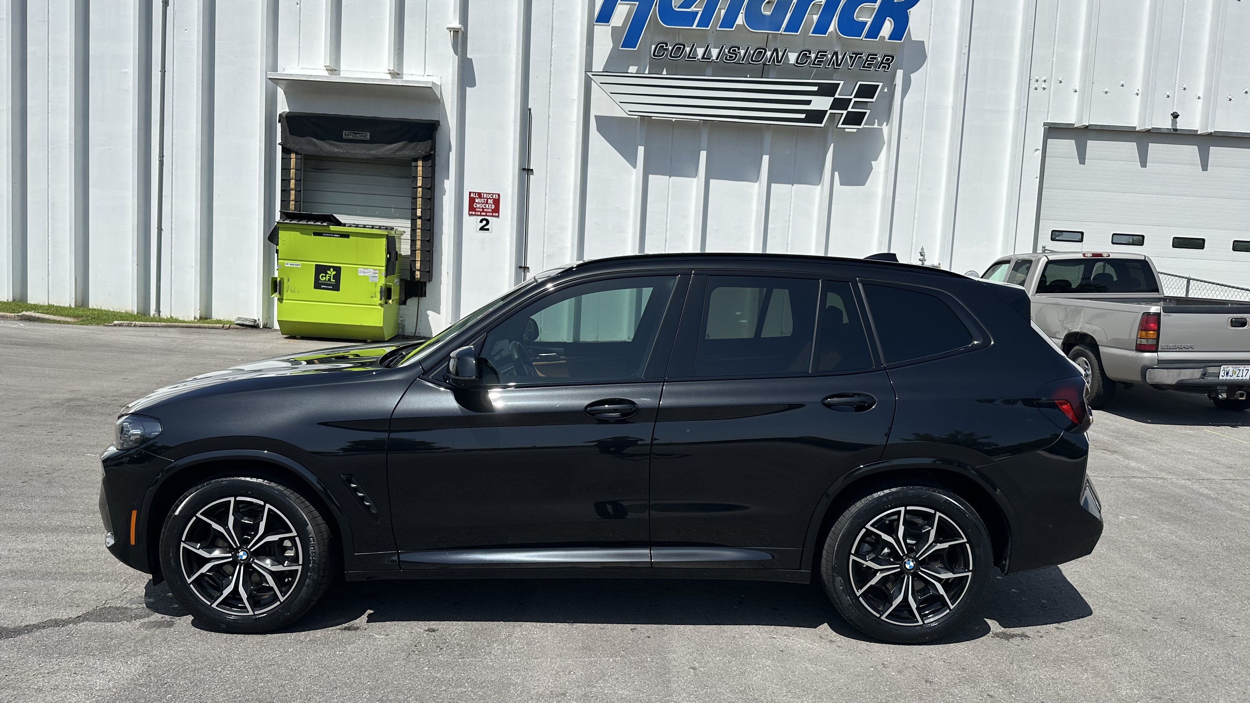 Used 2023 BMW X3 xDrive30i w/ M Sport Package AWD/4WD image 7