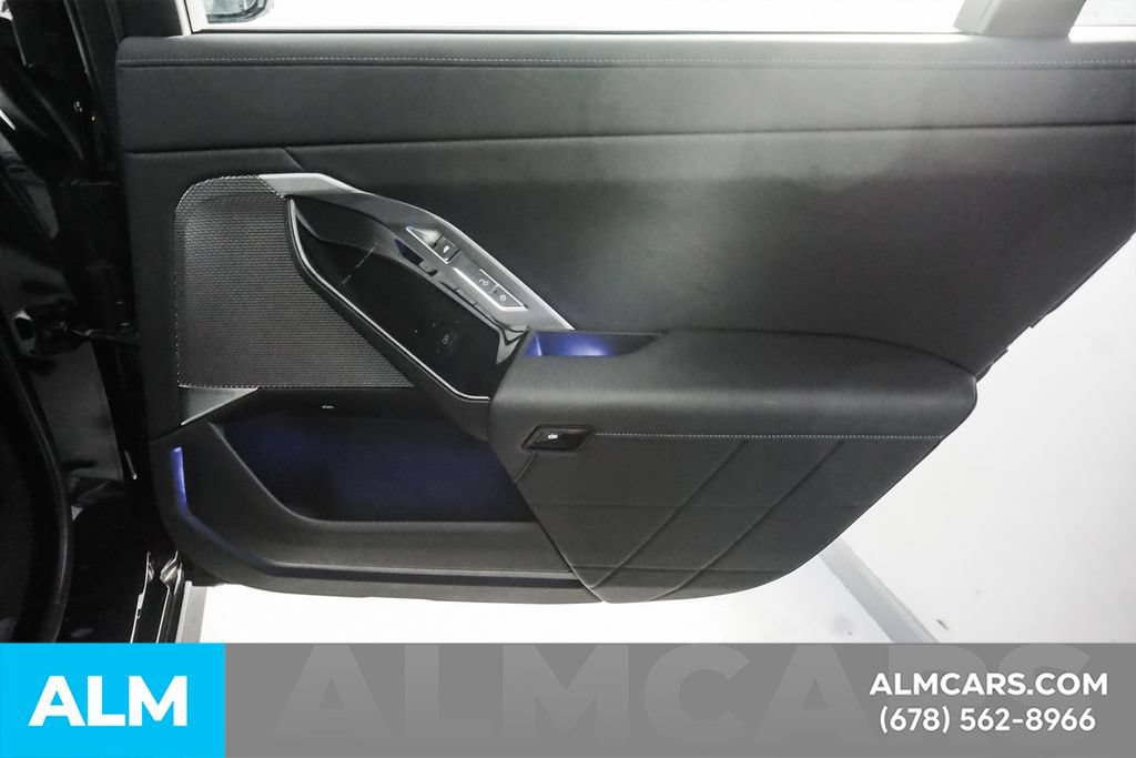Used 2026 BMW 740i w/ Premium Package RWD image 48