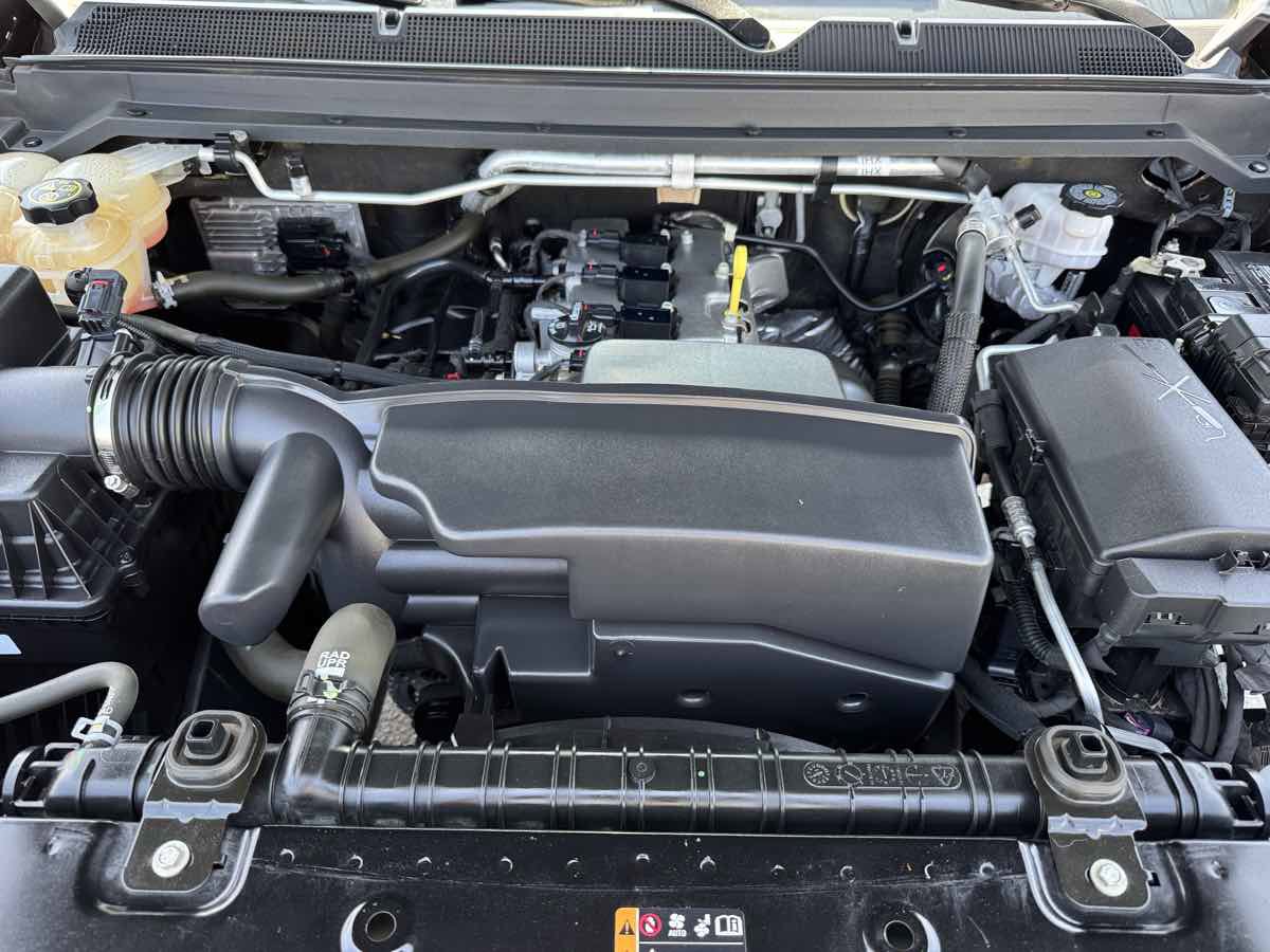 Used 2022 Chevrolet Colorado LT w/ Fleet Safety Package RWD image 8