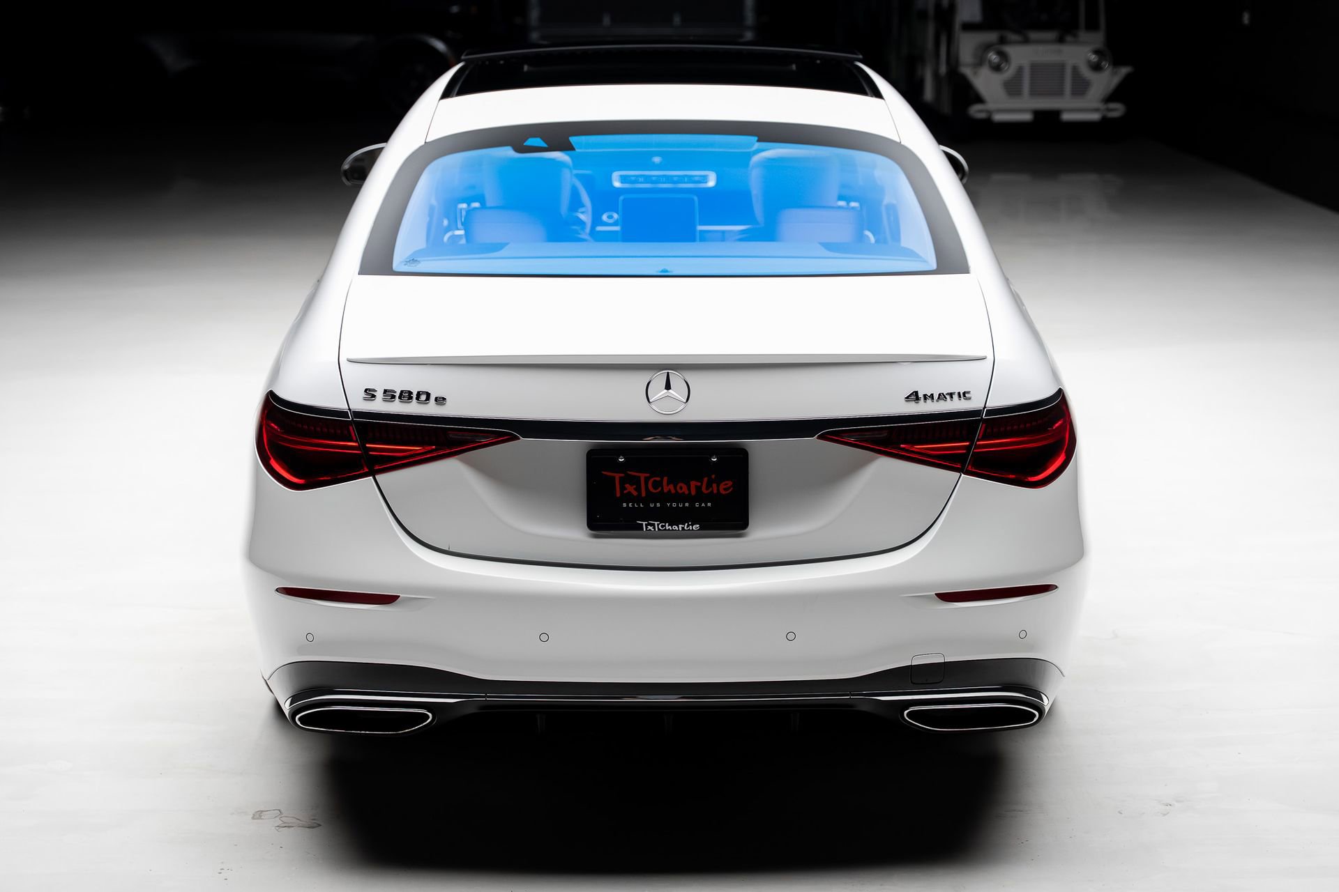 Used 2024 Mercedes-Benz S 580e 4MATIC Sedan w/ AMG Line image 24