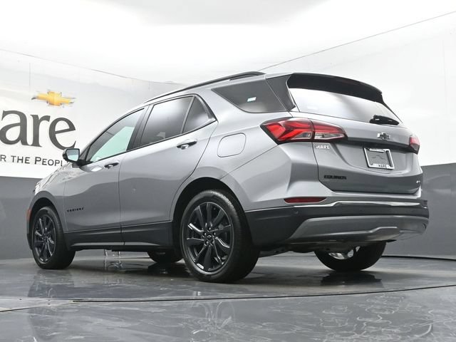 Used 2023 Chevrolet Equinox RS w/ RS Leather Package FWD image 5