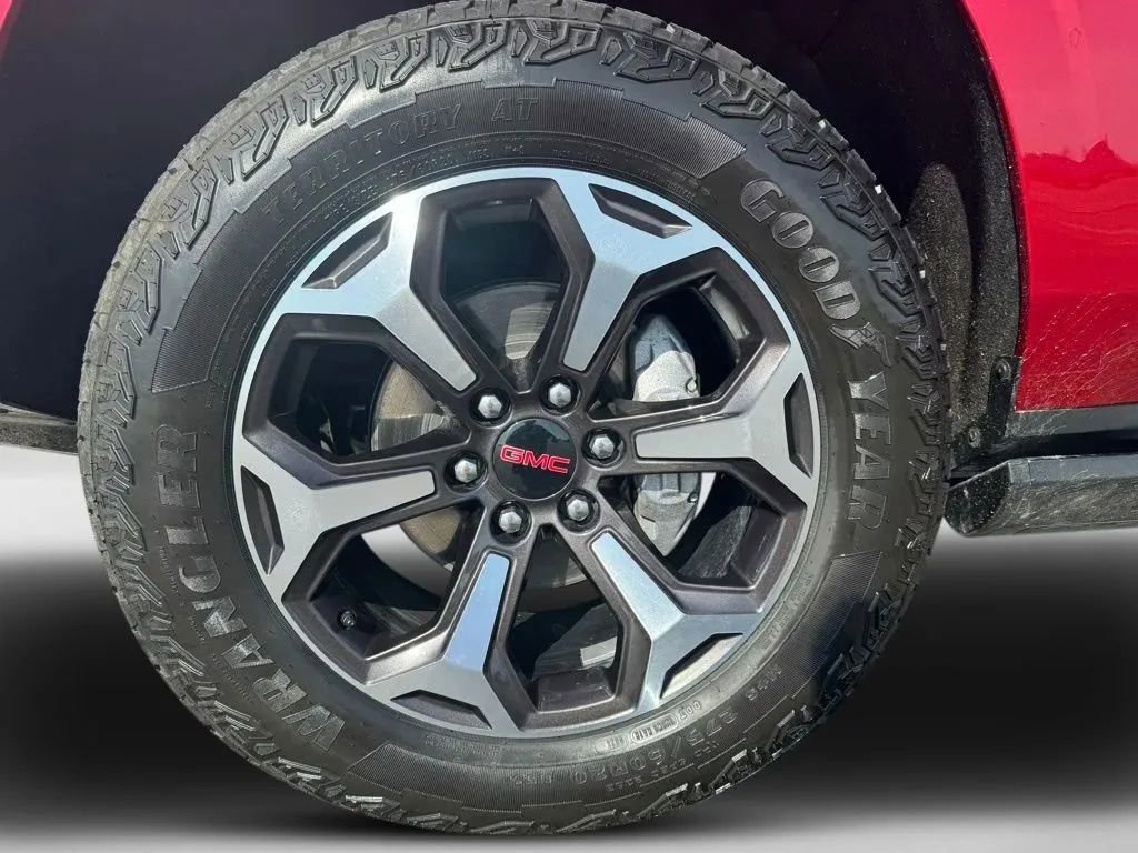 Used 2025 GMC Yukon XL AT4 Ultimate AWD/4WD image 35