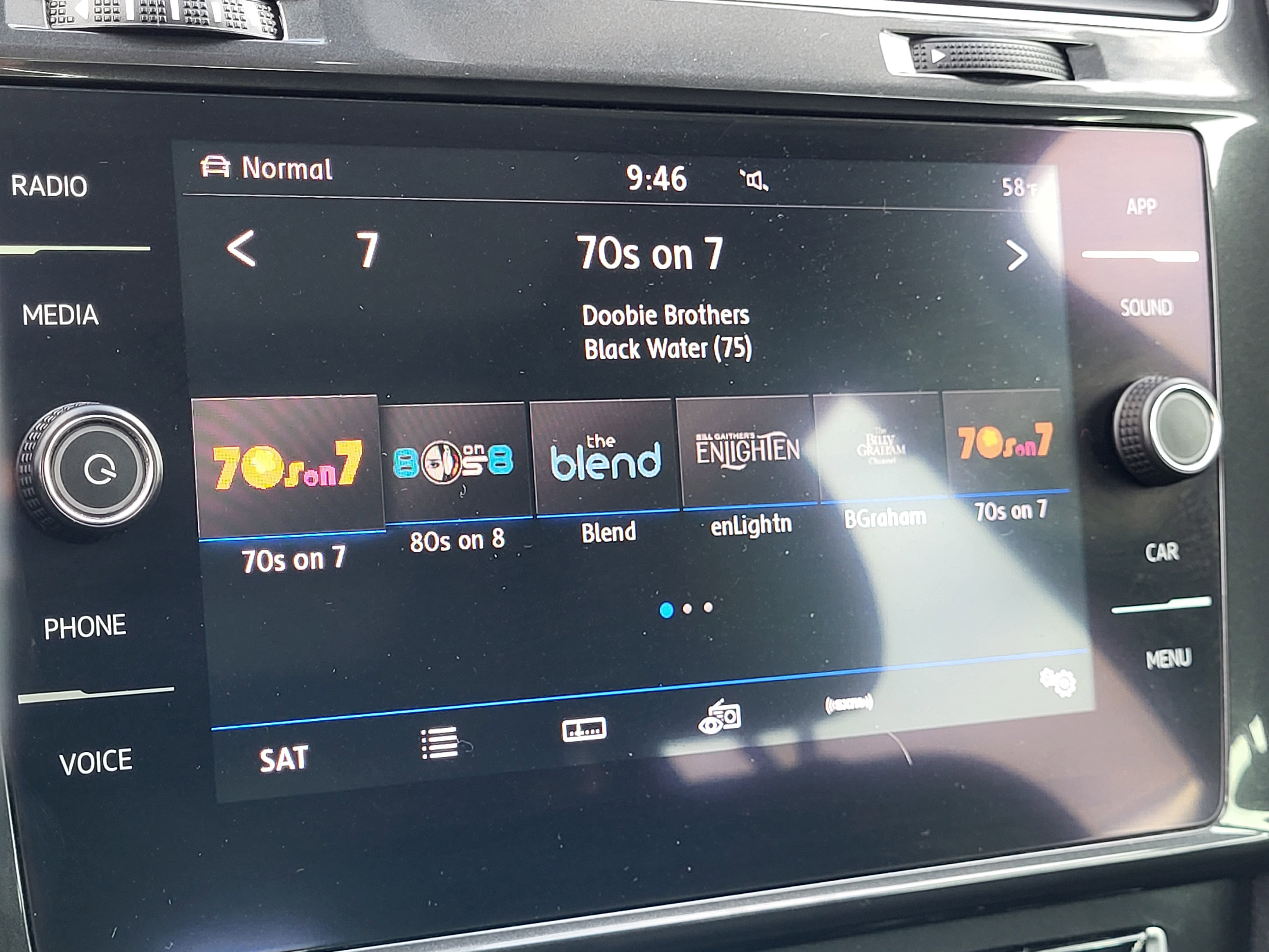 Used 2018 Volkswagen Golf Alltrack S image 21