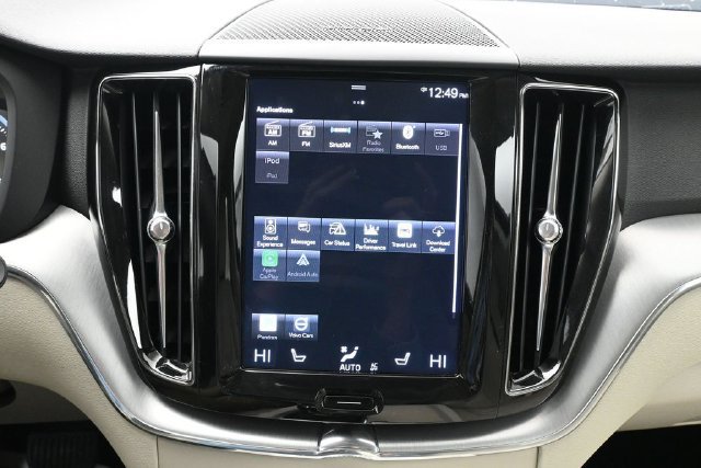 Used 2019 Volvo XC60 T5 Momentum w/ Multimedia Package FWD image 19
