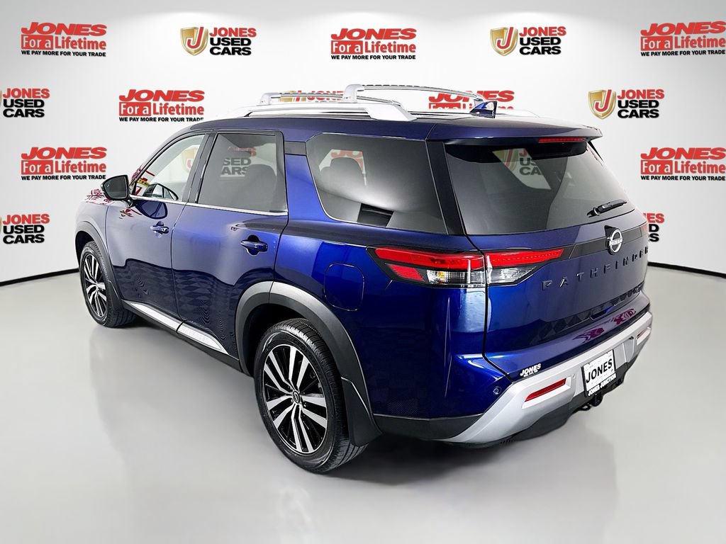 Certified 2025 Nissan Pathfinder Platinum AWD/4WD image 2