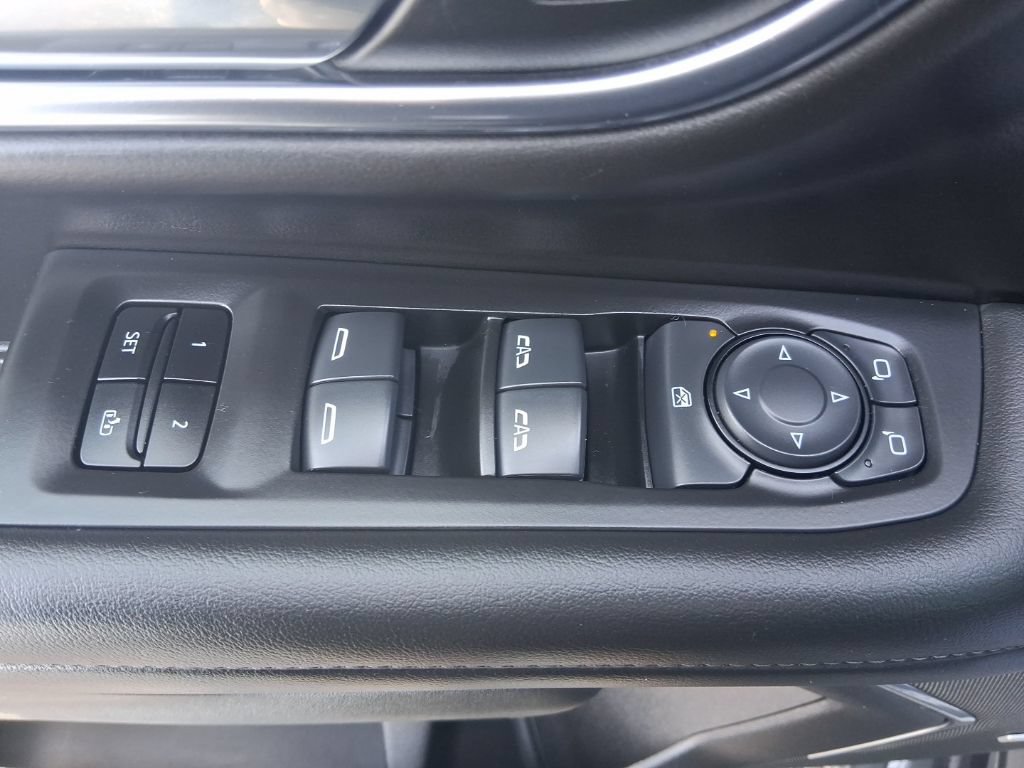 Used 2024 Chevrolet Suburban LT AWD/4WD image 24