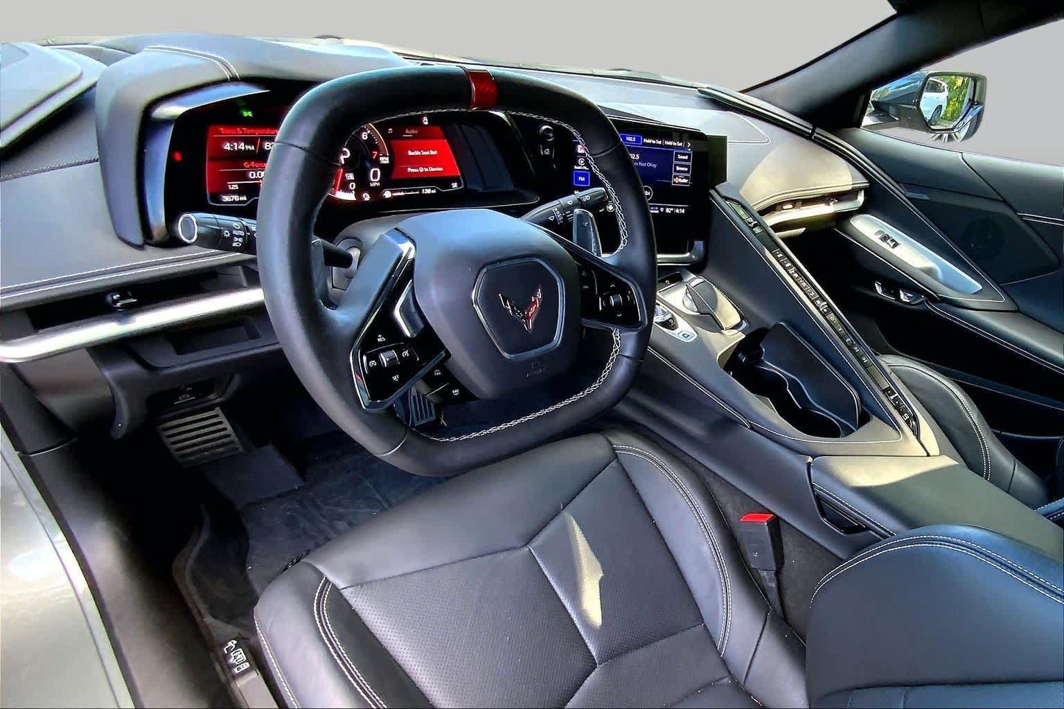 Used 2022 Chevrolet Corvette Stingray Coupe w/ 1LT RWD image 15