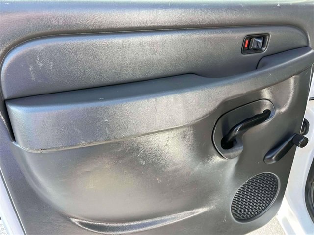 Used 2005 GMC Sierra 3500 W/T image 17