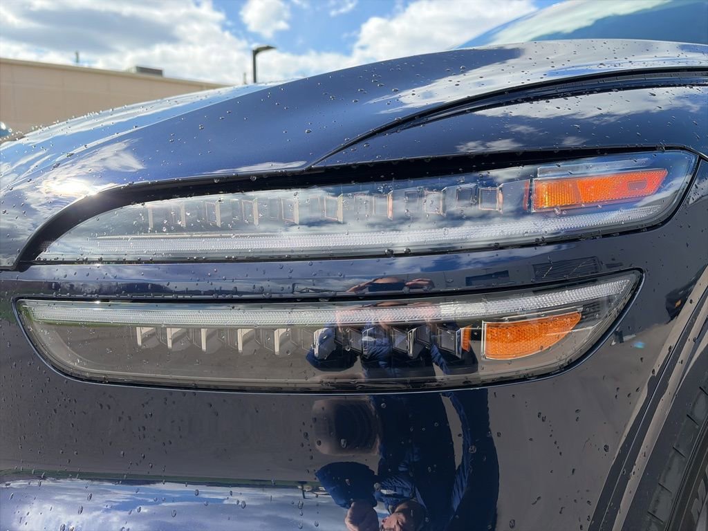 New 2026 Genesis GV70 2.5T Select image 11