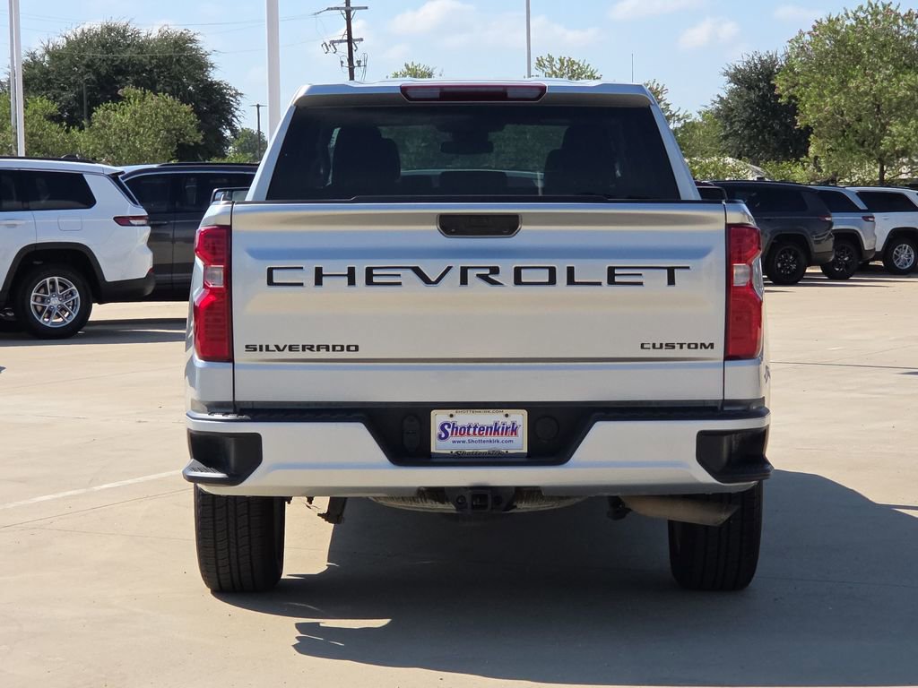 Used 2022 Chevrolet Silverado 1500 Custom w/ LPO, Dark Essentials Package AWD/4WD image 7