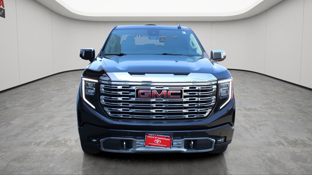 Used 2023 GMC Sierra 1500 Denali w/ Denali Reserve Package AWD/4WD image 6