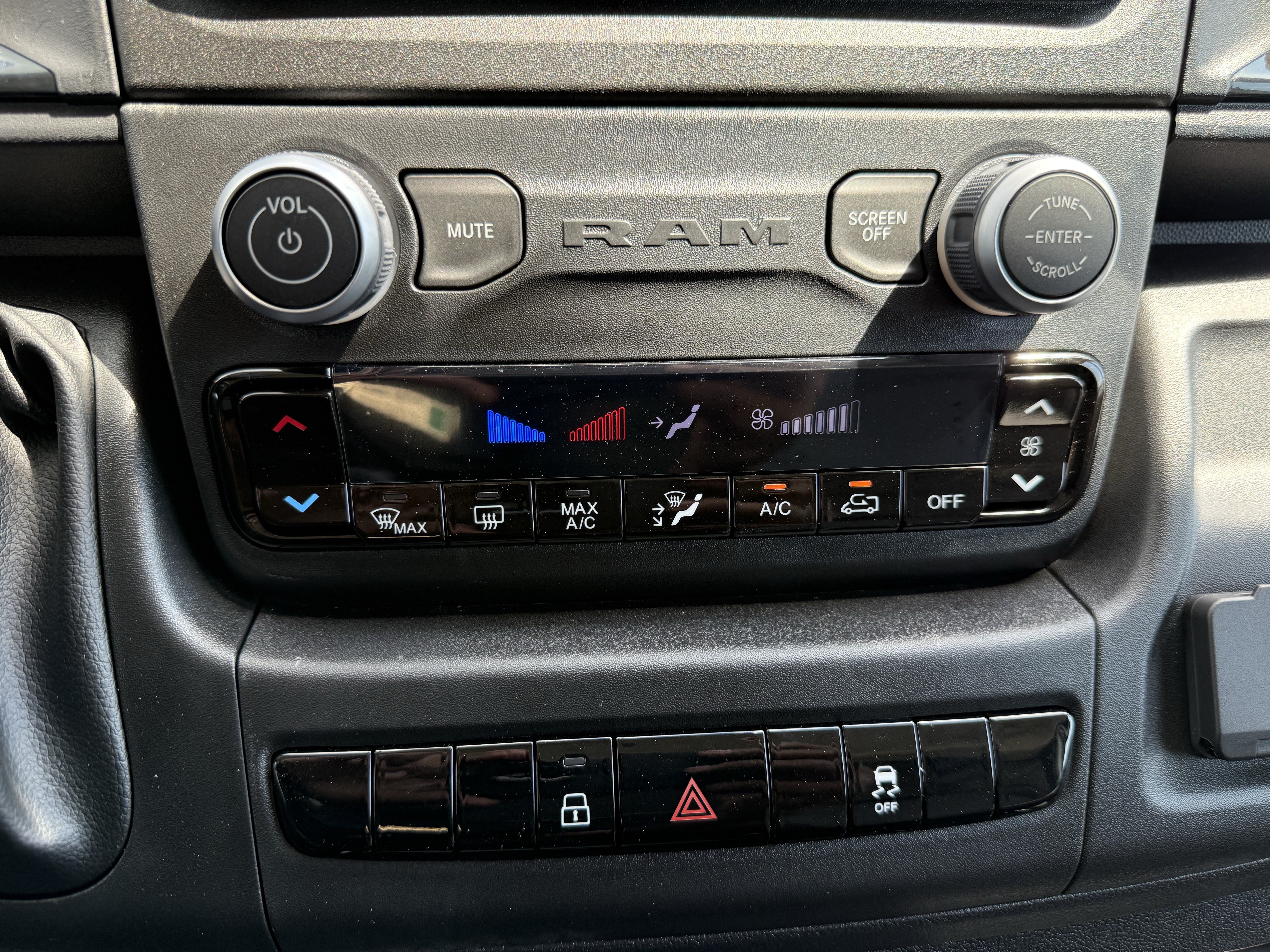 New 2026 RAM ProMaster 1500 w/ Convenience Group FWD image 49