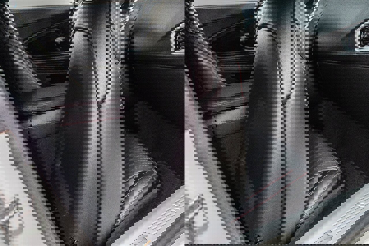 Used 2018 Aston Martin DB11 V12 image 44