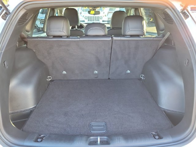 Used 2026 Jeep Compass Latitude AWD/4WD image 16