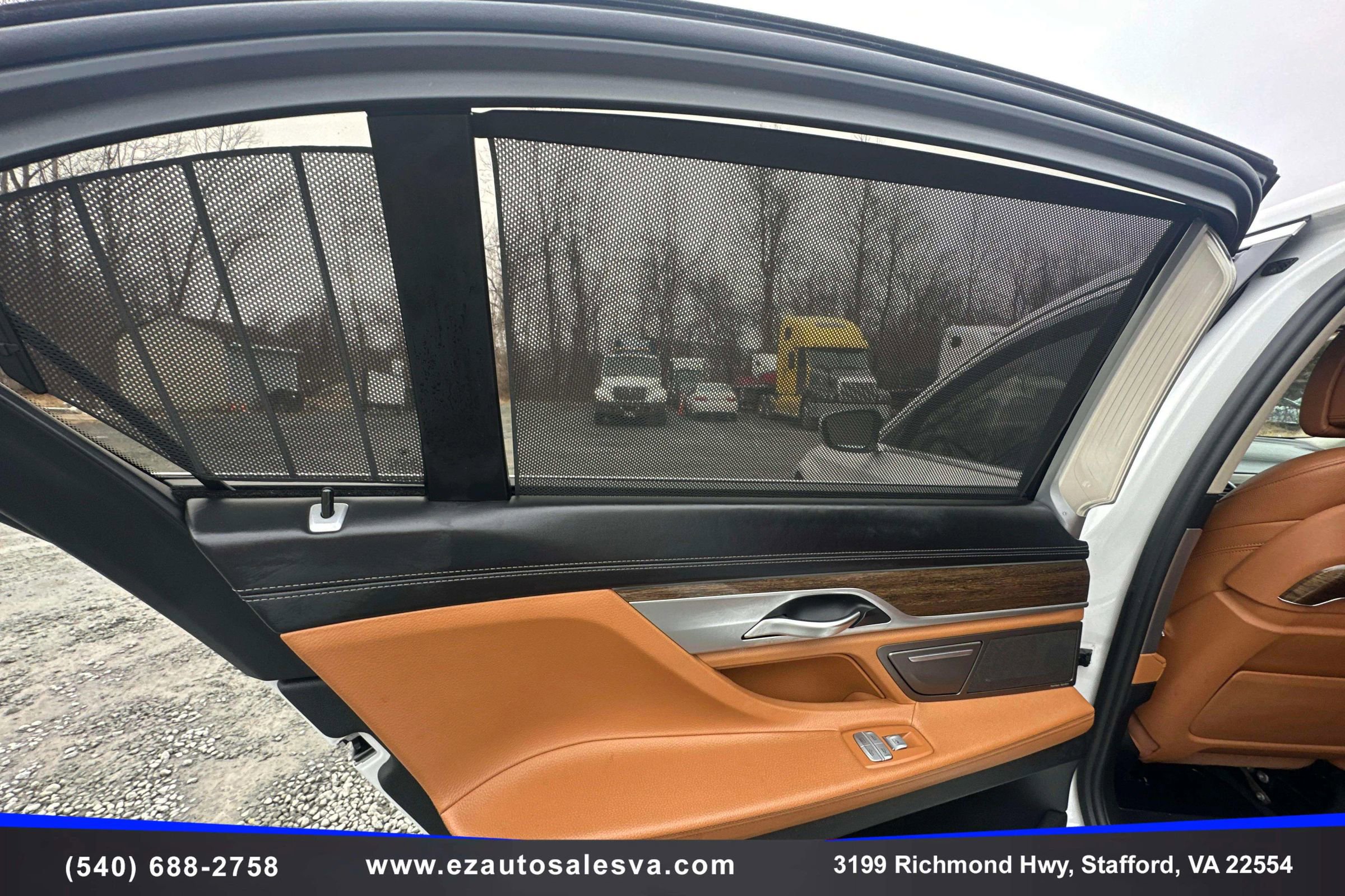 Used 2018 BMW 740i xDrive image 19