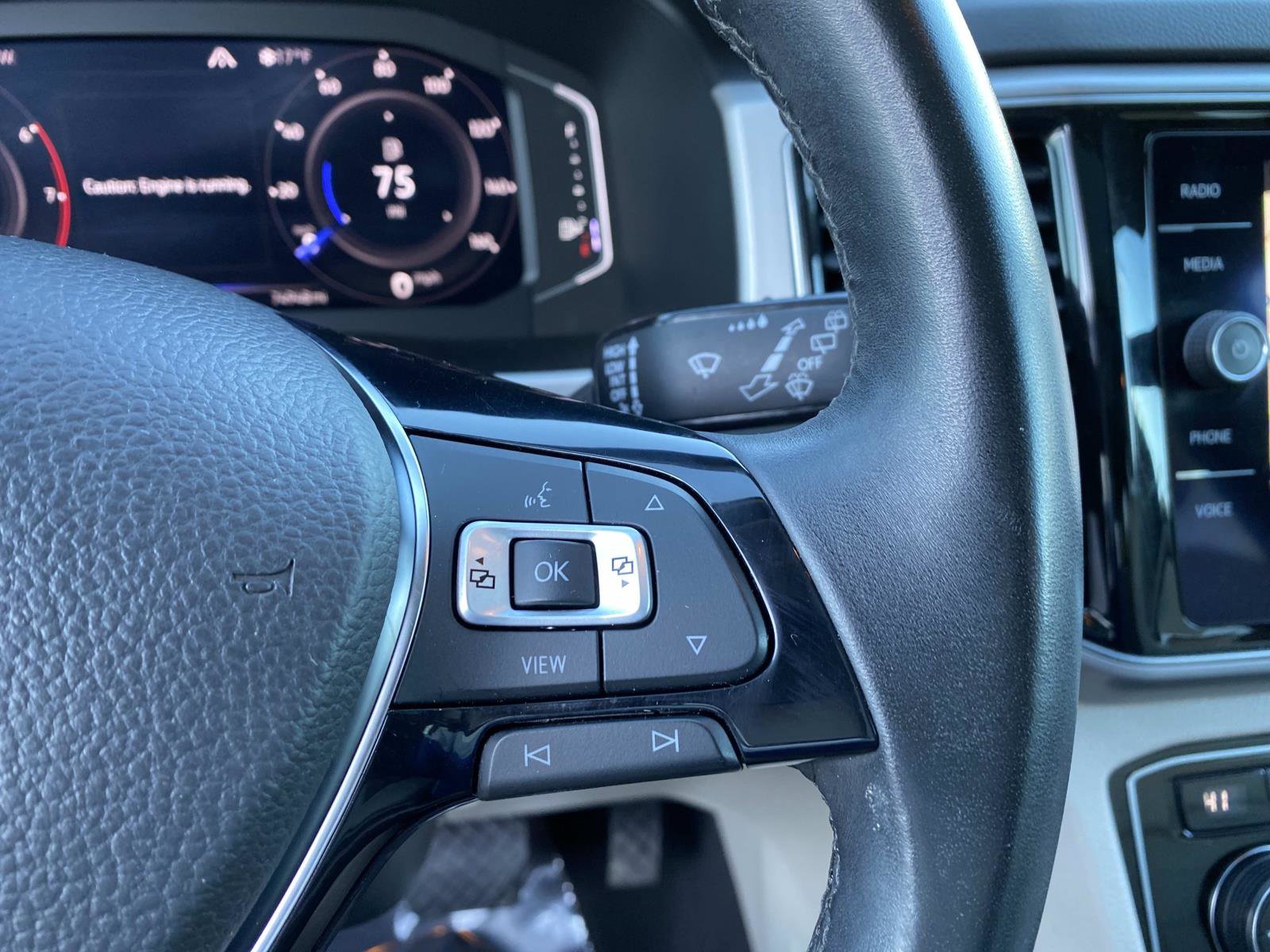 Used 2019 Volkswagen Atlas SEL Premium image 20