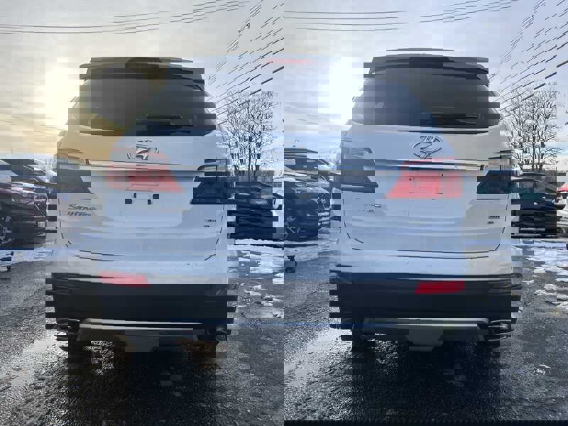 Used 2016 Hyundai Santa Fe SE image 5