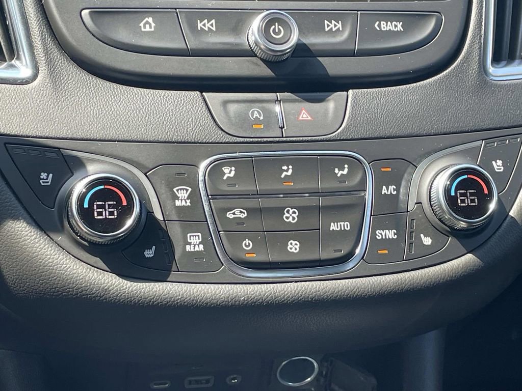 Used 2025 Chevrolet Malibu LT FWD image 20