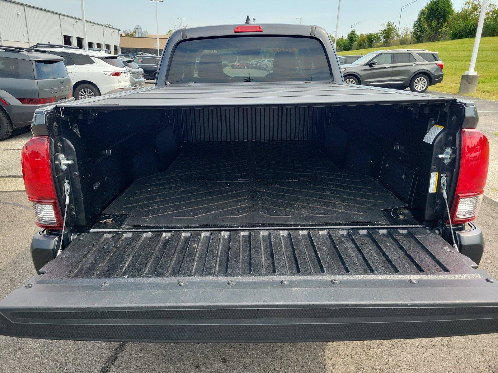 Used 2023 Toyota Tacoma SR AWD/4WD image 7