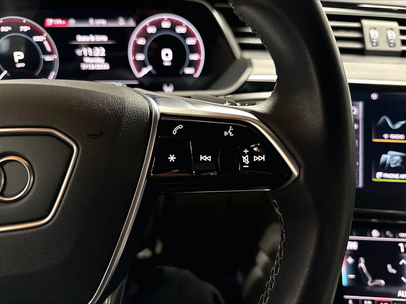 Certified 2024 Audi Q8 e-tron Premium Plus AWD/4WD image 20