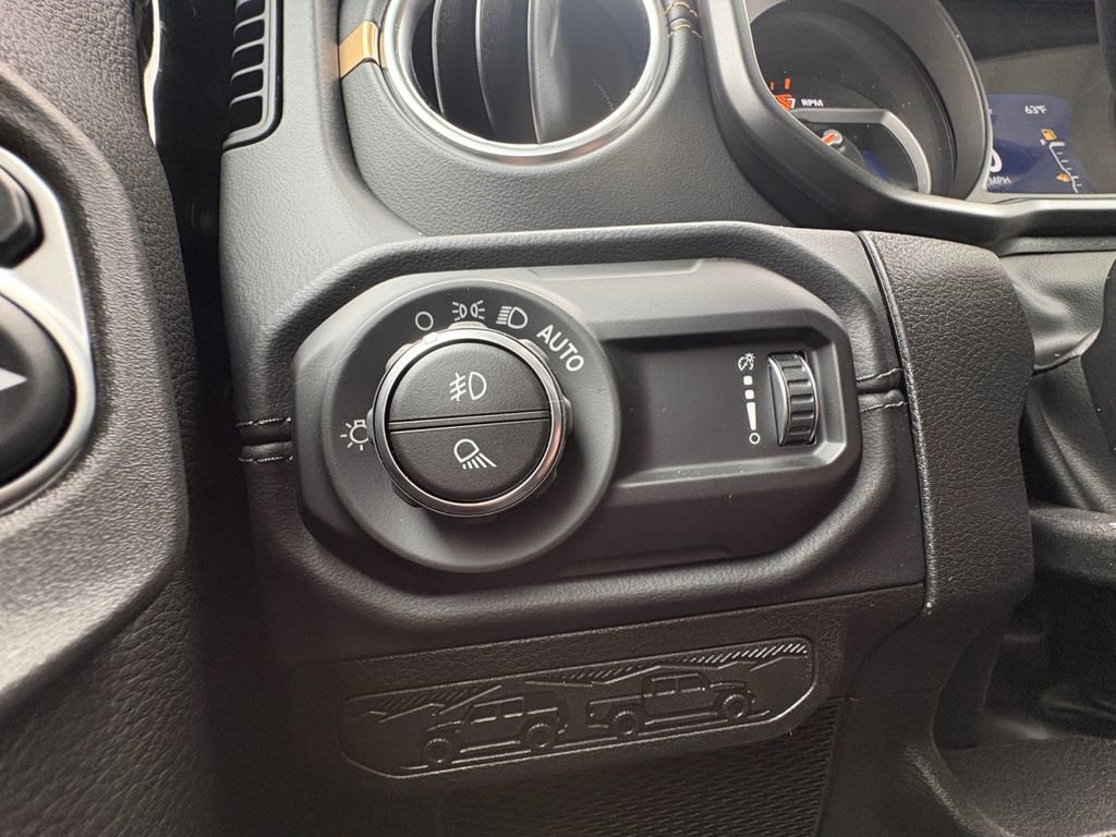 New 2026 Jeep Gladiator Sport AWD/4WD image 12