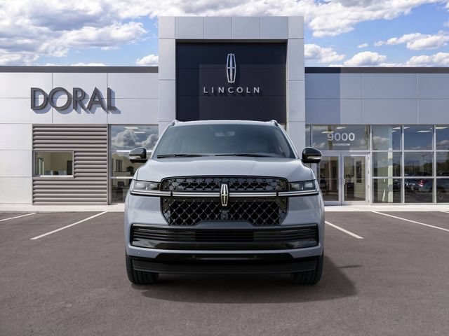 New 2027 Lincoln Navigator L Reserve w/ Jet Appearance Package RWD image 3