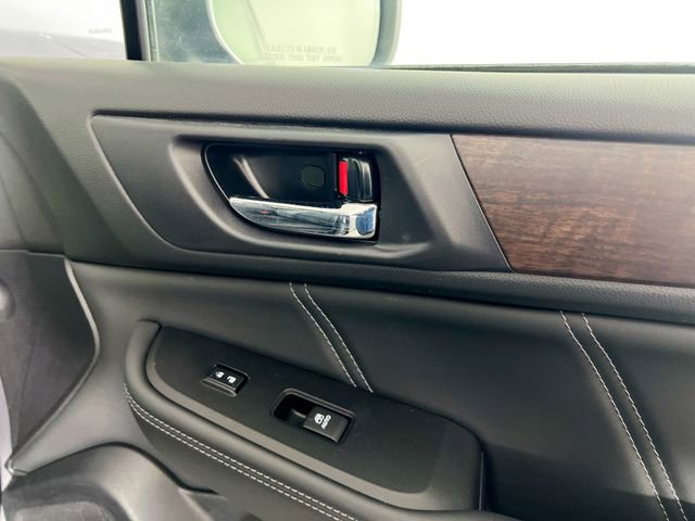 Used 2019 Subaru Outback 2.5i Limited AWD/4WD image 28