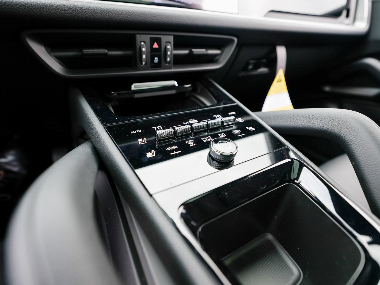 Certified 2026 Porsche Cayenne AWD/4WD image 20