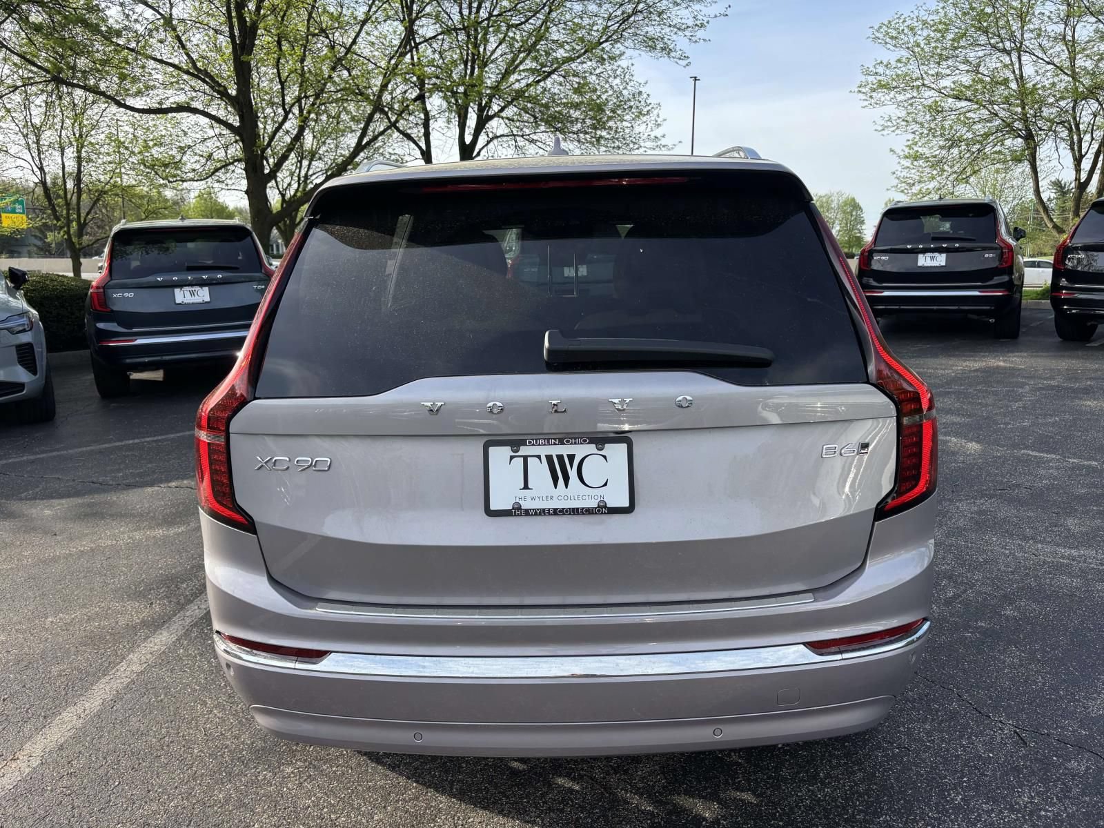 New 2026 Volvo XC90 B6 Plus w/ Protection Package Premier AWD/4WD image 6