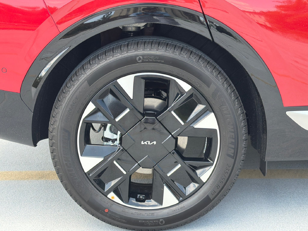 New 2026 Kia Sportage SX FWD image 8