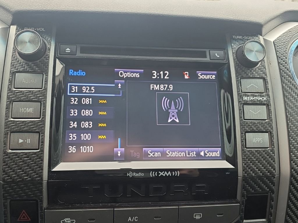 Used 2015 Toyota Tundra SR5 w/ SR5 Upgrade Package image 29