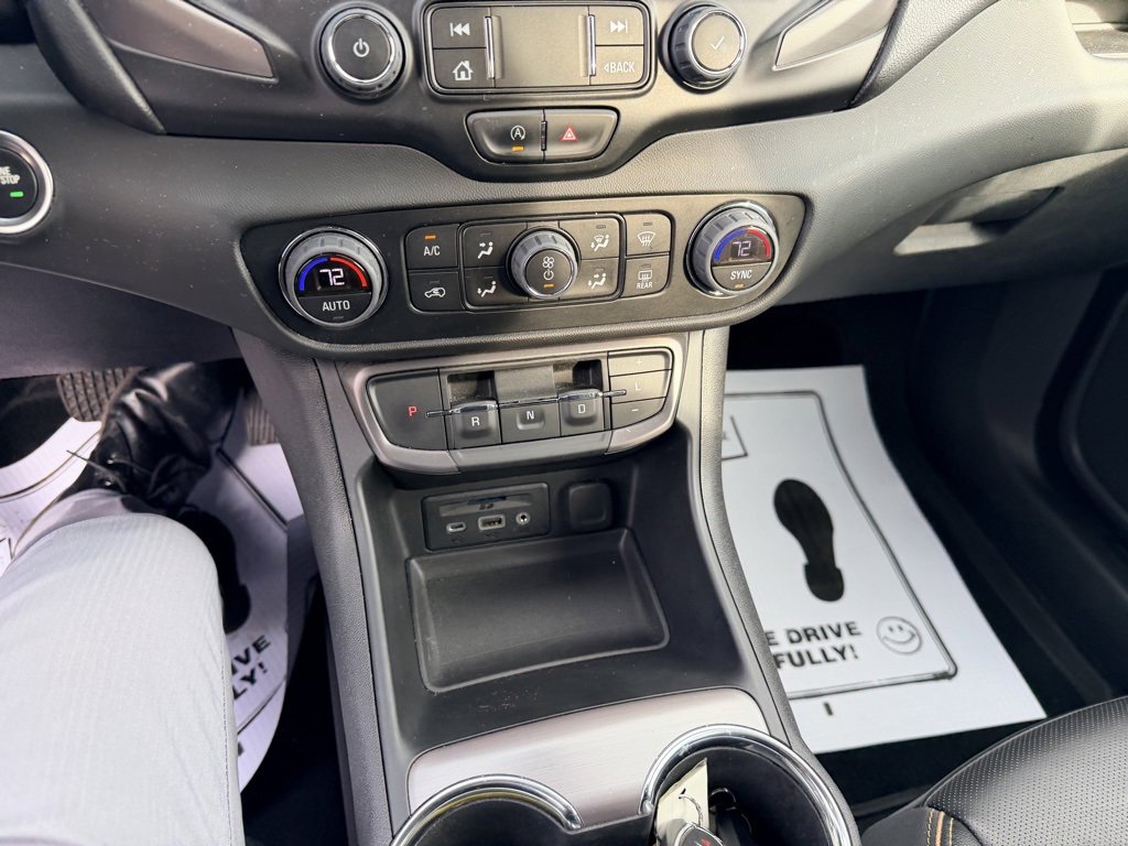 Used 2022 GMC Terrain AT4 image 19