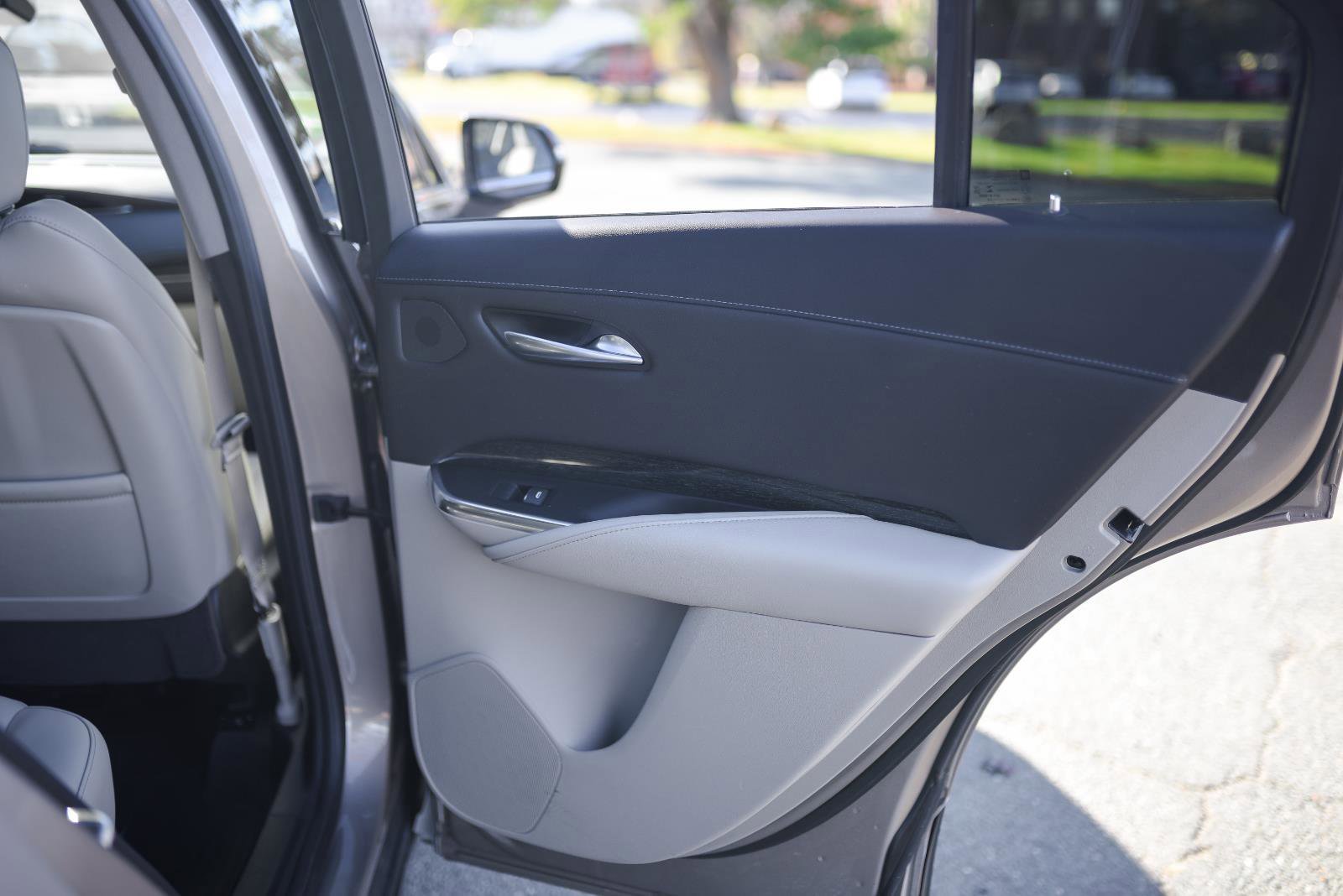 Used 2022 Cadillac XT4 Premium Luxury w/ Enhanced Visibility Package image 42