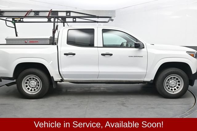 Used 2024 Chevrolet Colorado W/T w/ Safety Package RWD image 9