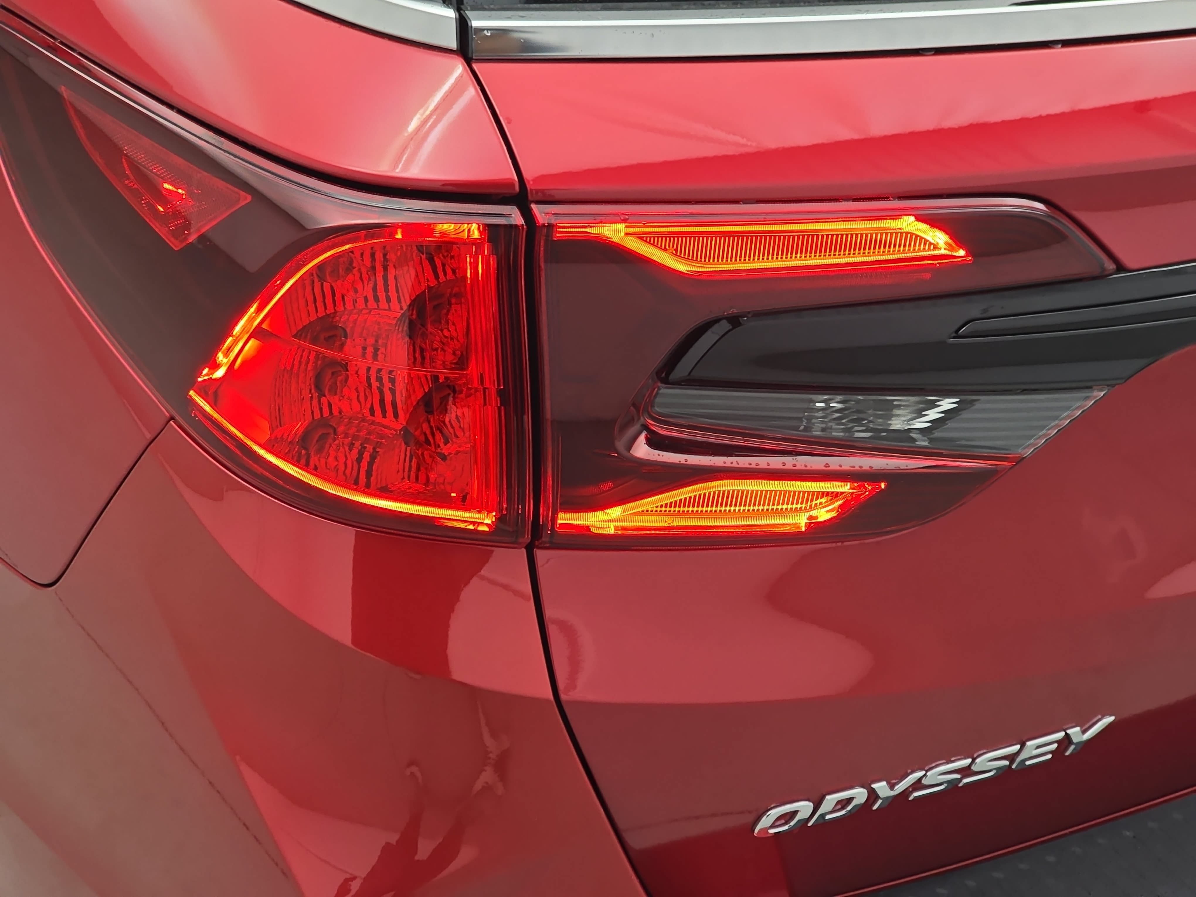 New 2027 Honda Odyssey Touring image 36