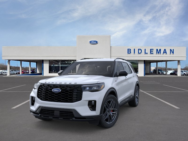 New 2026 Ford Explorer ST-Line w/ ST-Line Street Pack AWD/4WD image 2