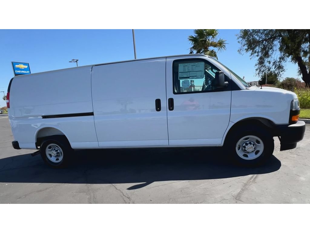 New 2026 Chevrolet Express 2500 Extended w/ Driver Convenience Package RWD image 3