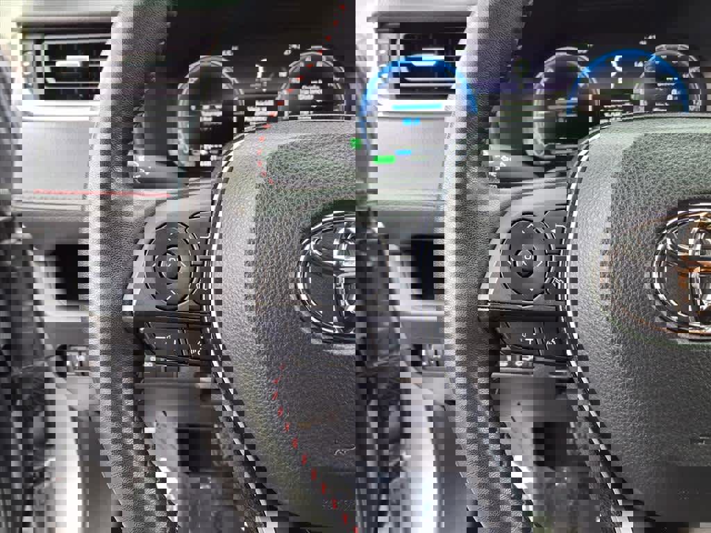 Used 2023 Toyota RAV4 XSE image 10