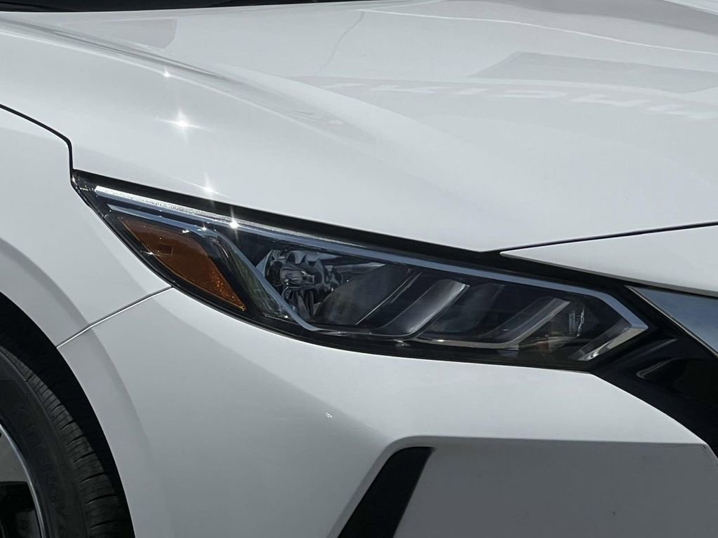 Used 2023 Nissan Sentra SV w/ All-Weather Package FWD image 8