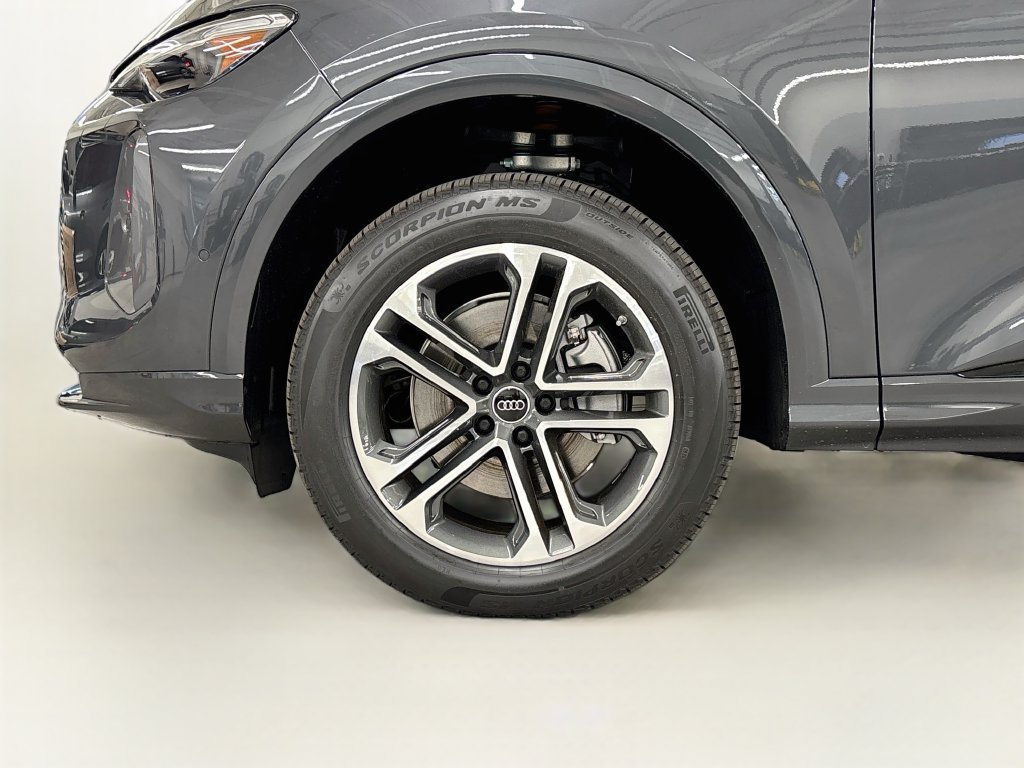 New 2026 Audi Q5 Premium Plus AWD/4WD image 25