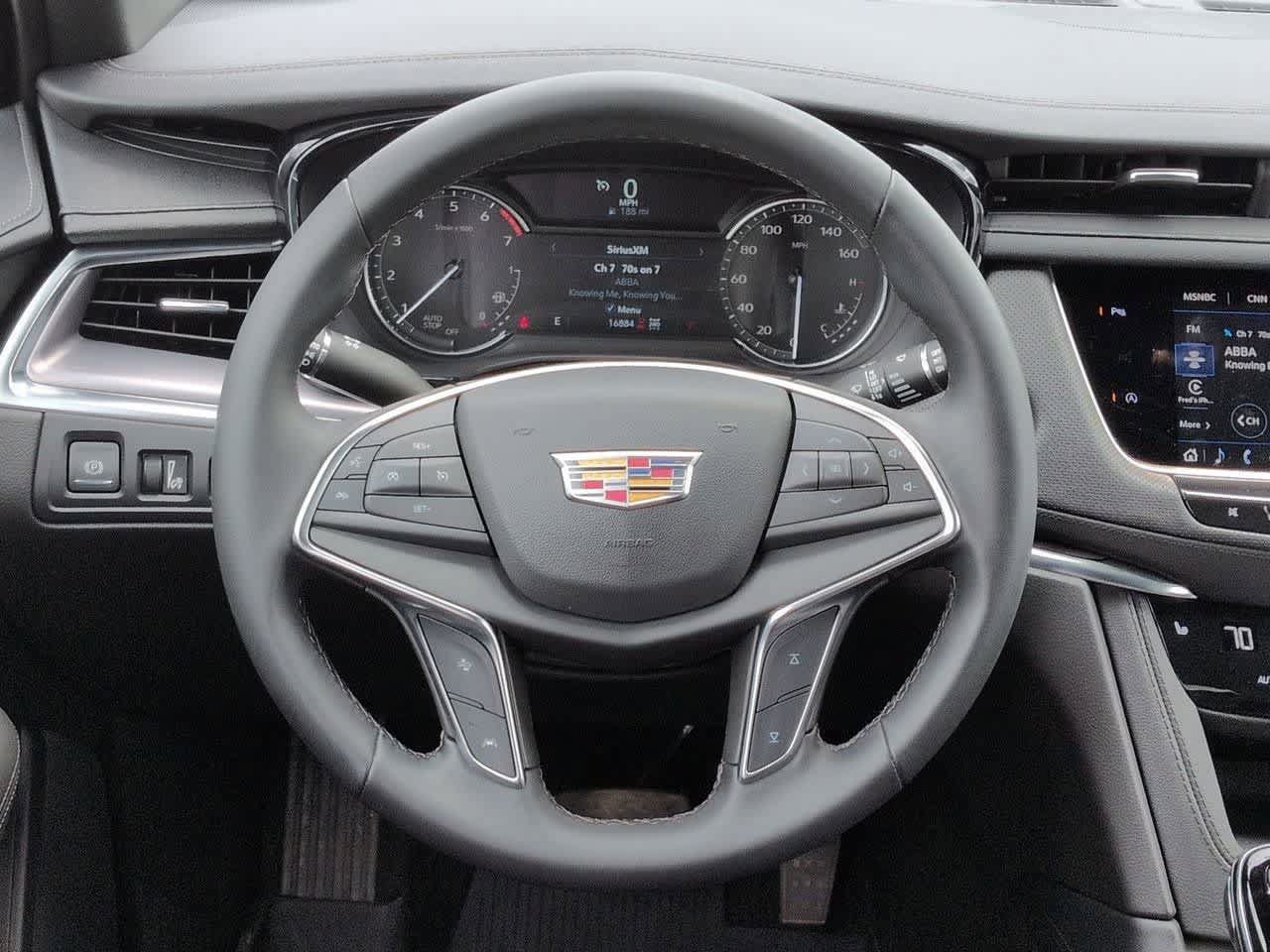 Used 2025 Cadillac XT5 Luxury w/ LPO, Floor Liner Package AWD/4WD image 22