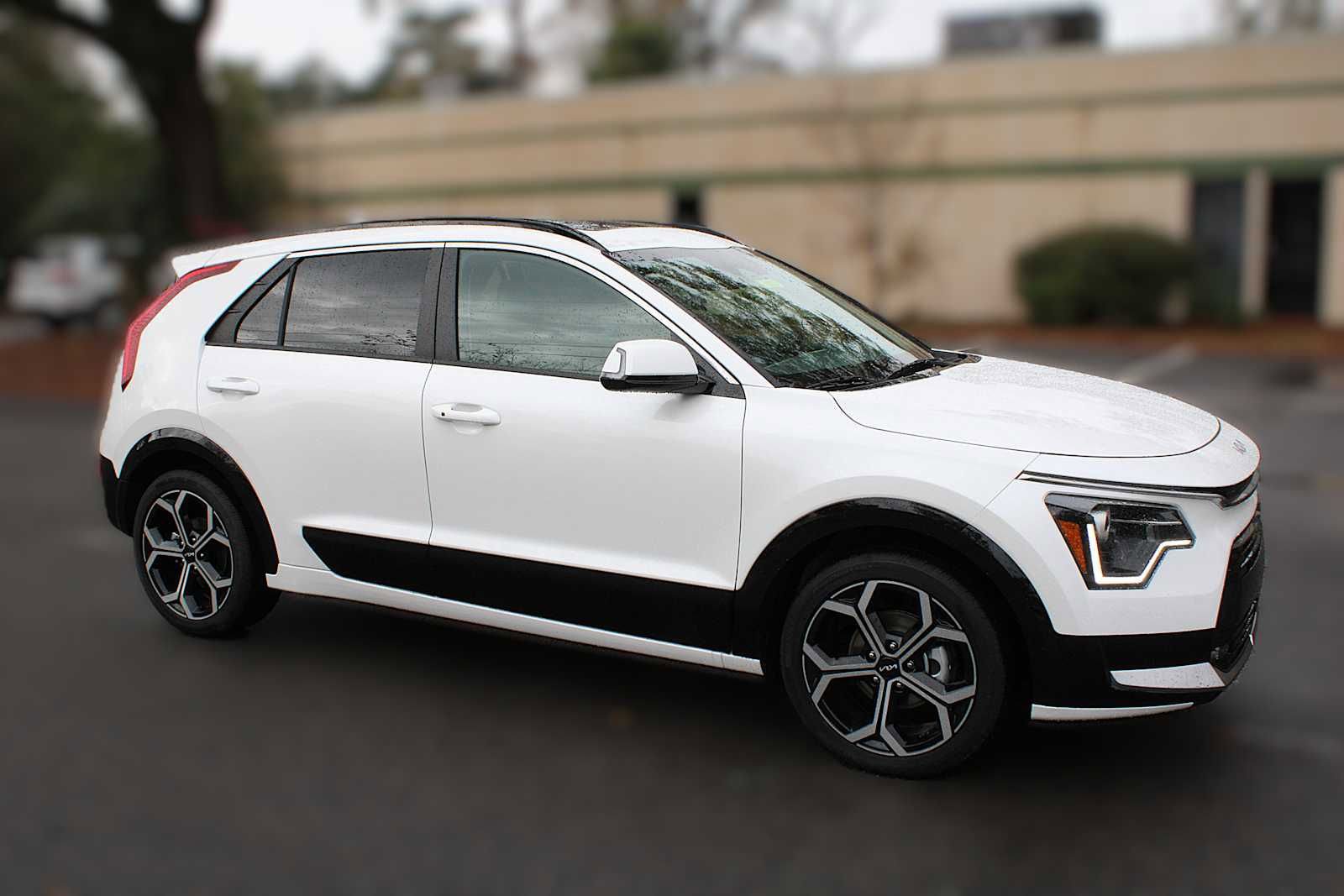 New 2025 Kia Niro EX video 3