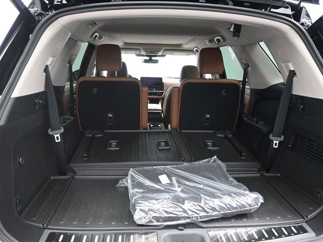 New 2026 Nissan Pathfinder Platinum image 13