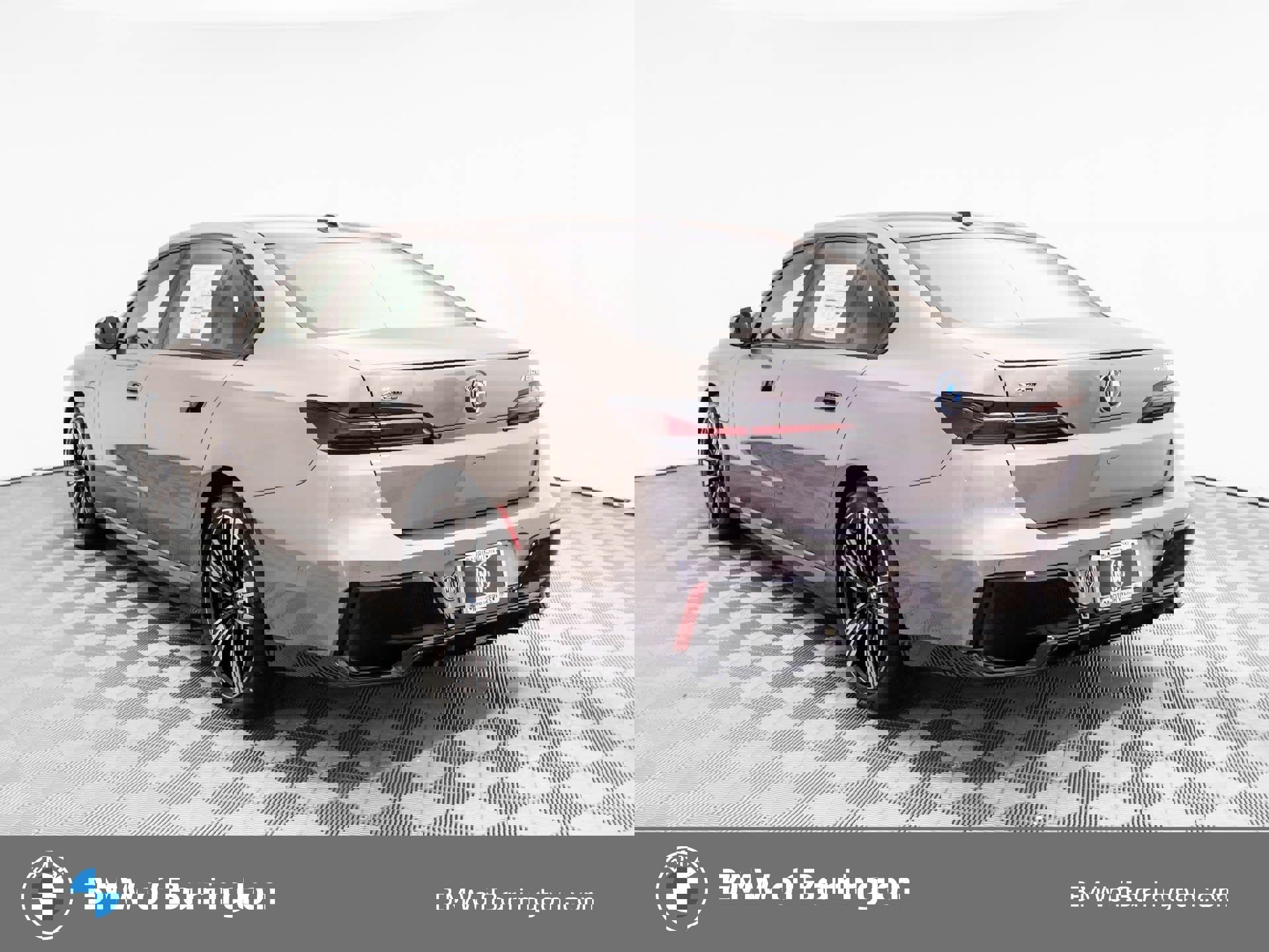 New 2026 BMW 750e xDrive w/ Executive Package image 3