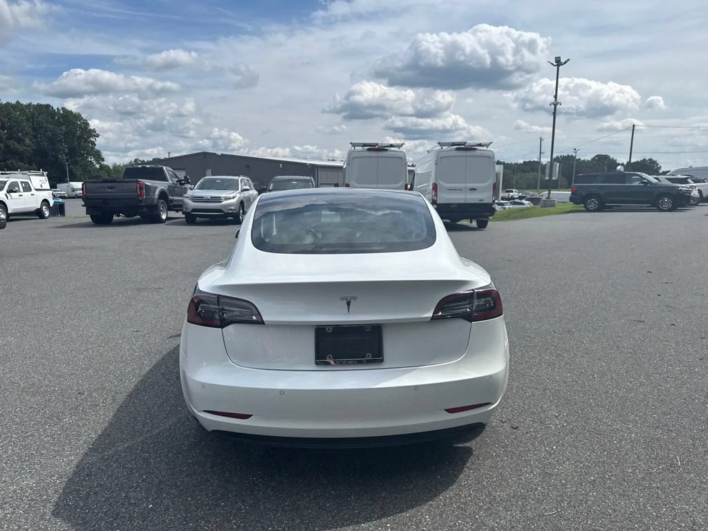 Used 2020 Tesla Model 3 Standard Range Plus RWD image 5