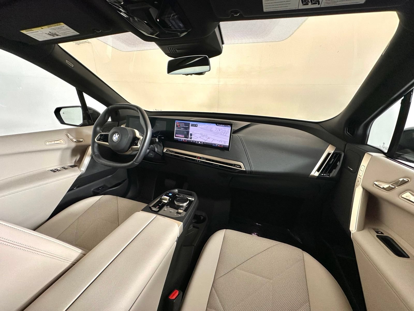 Used 2026 BMW iX xDrive45 AWD/4WD image 2