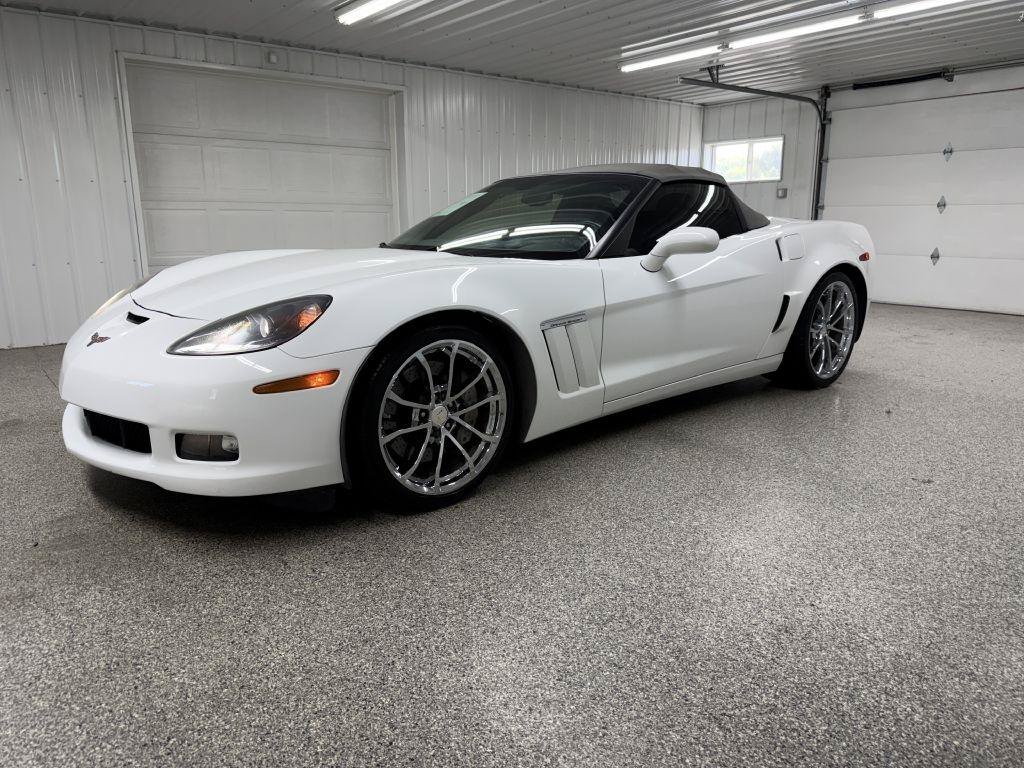 Used 2011 Chevrolet Corvette Grand Sport w/ Preferred Equipment Group RWD image 8